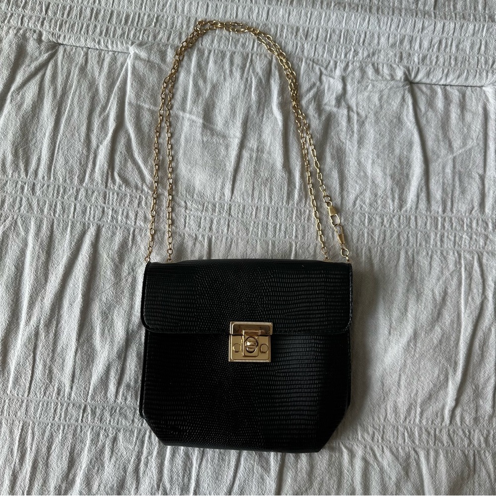 SHEIN Black Crossbody Bag with Gold Chain